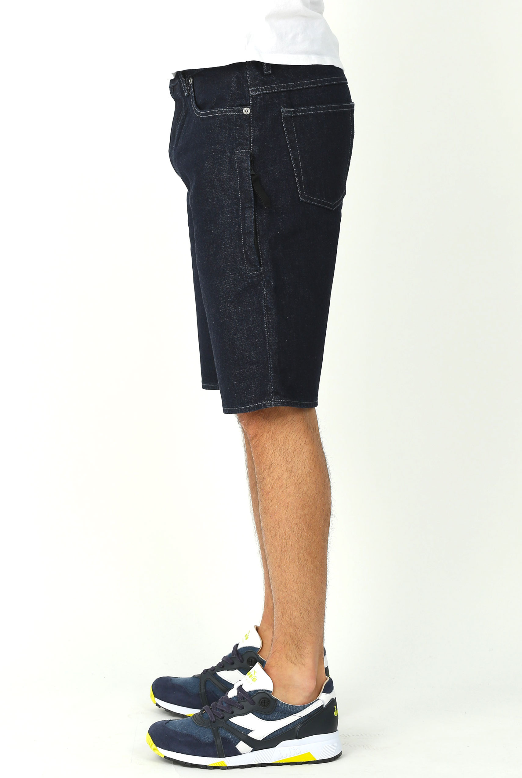 SHORT EN JEAN'S STONE ISLAND BRUT 6815L13I1-WASH