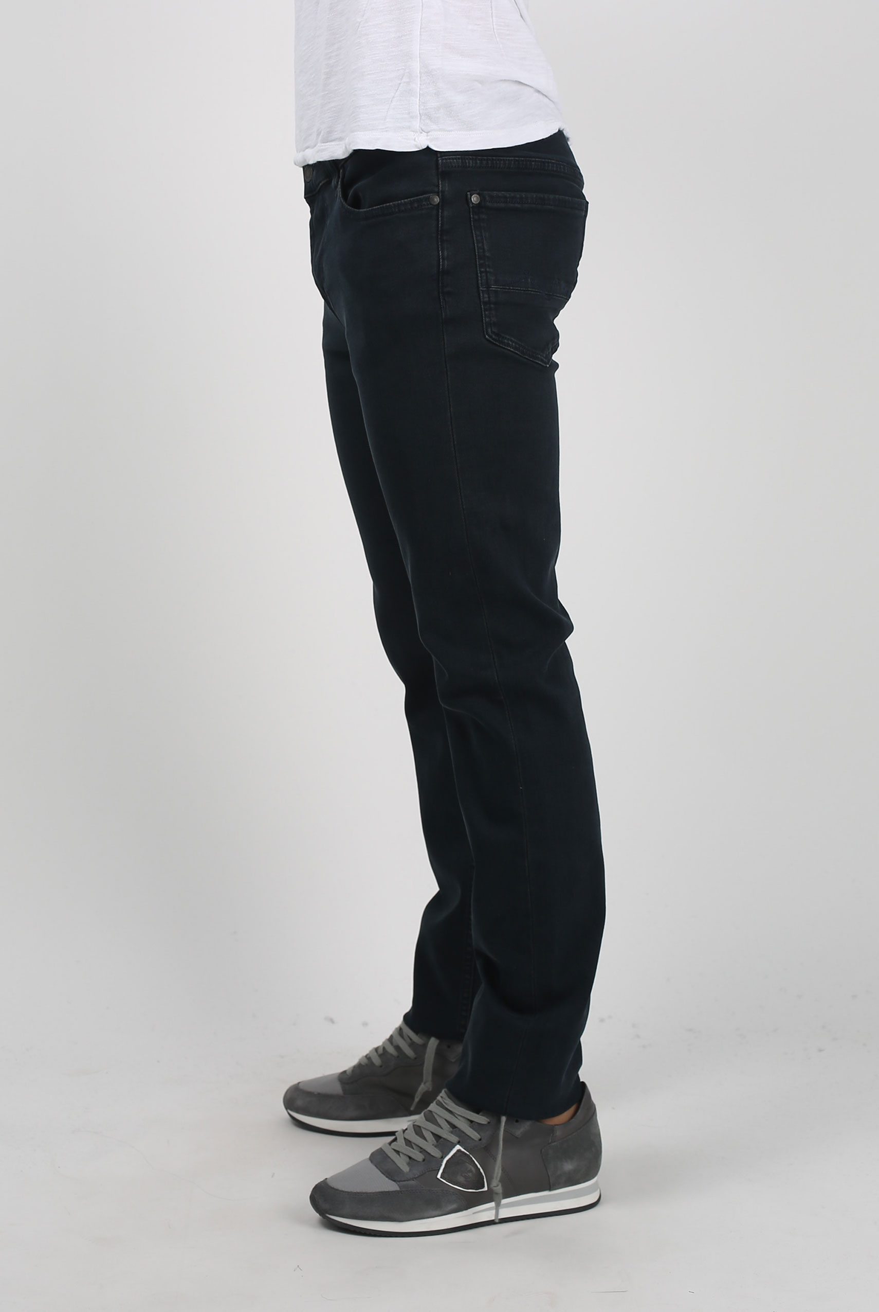 JEAN'S SEVEN MARINE SD4R460-EK