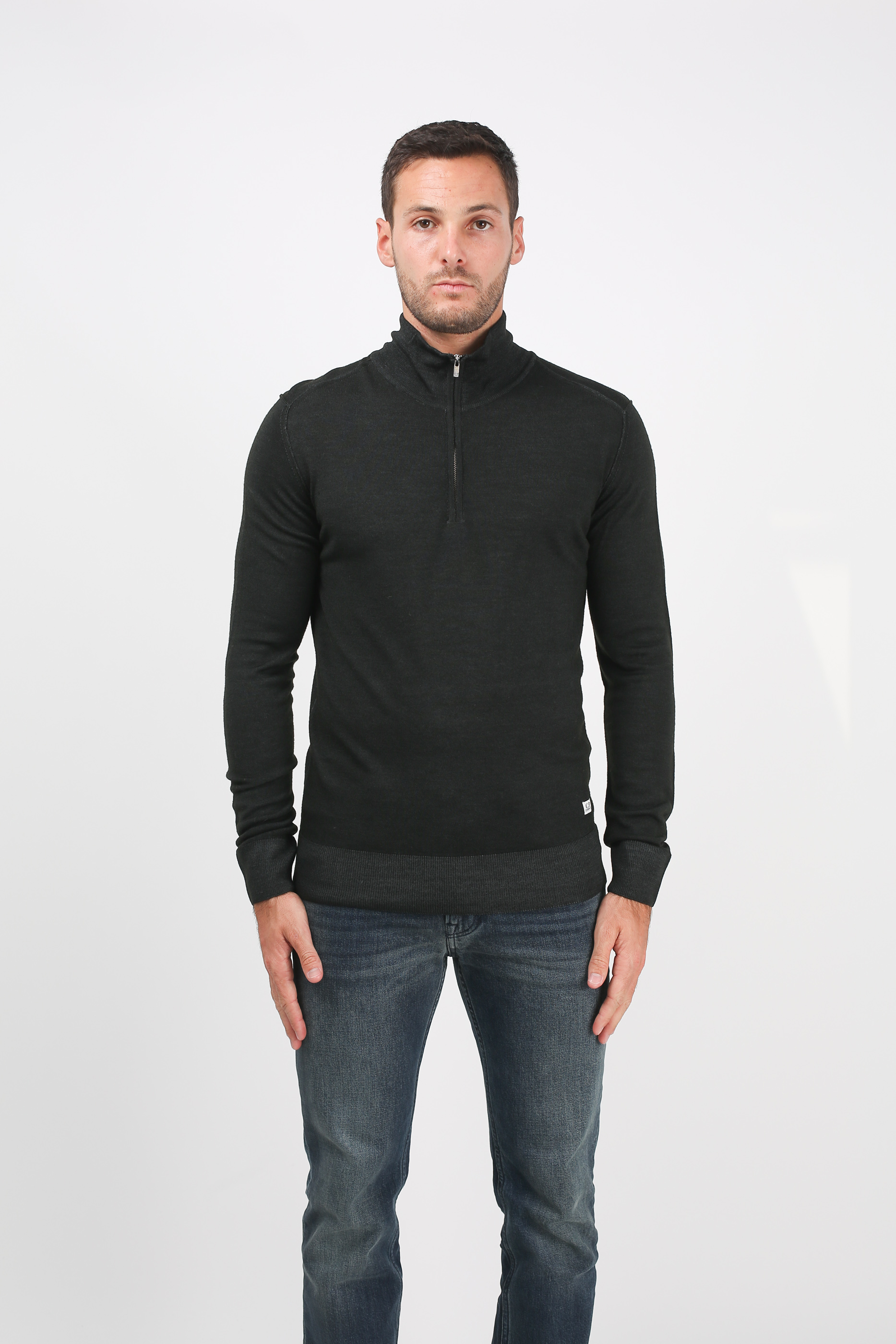 PULL C.P. COMPANY NOIR N055A 3247F-392