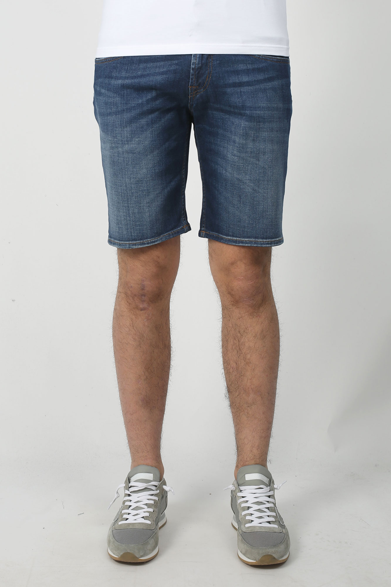 SHORT EN JEAN SEVEN FOR ALL MANKIND JSZ2R1-SMK