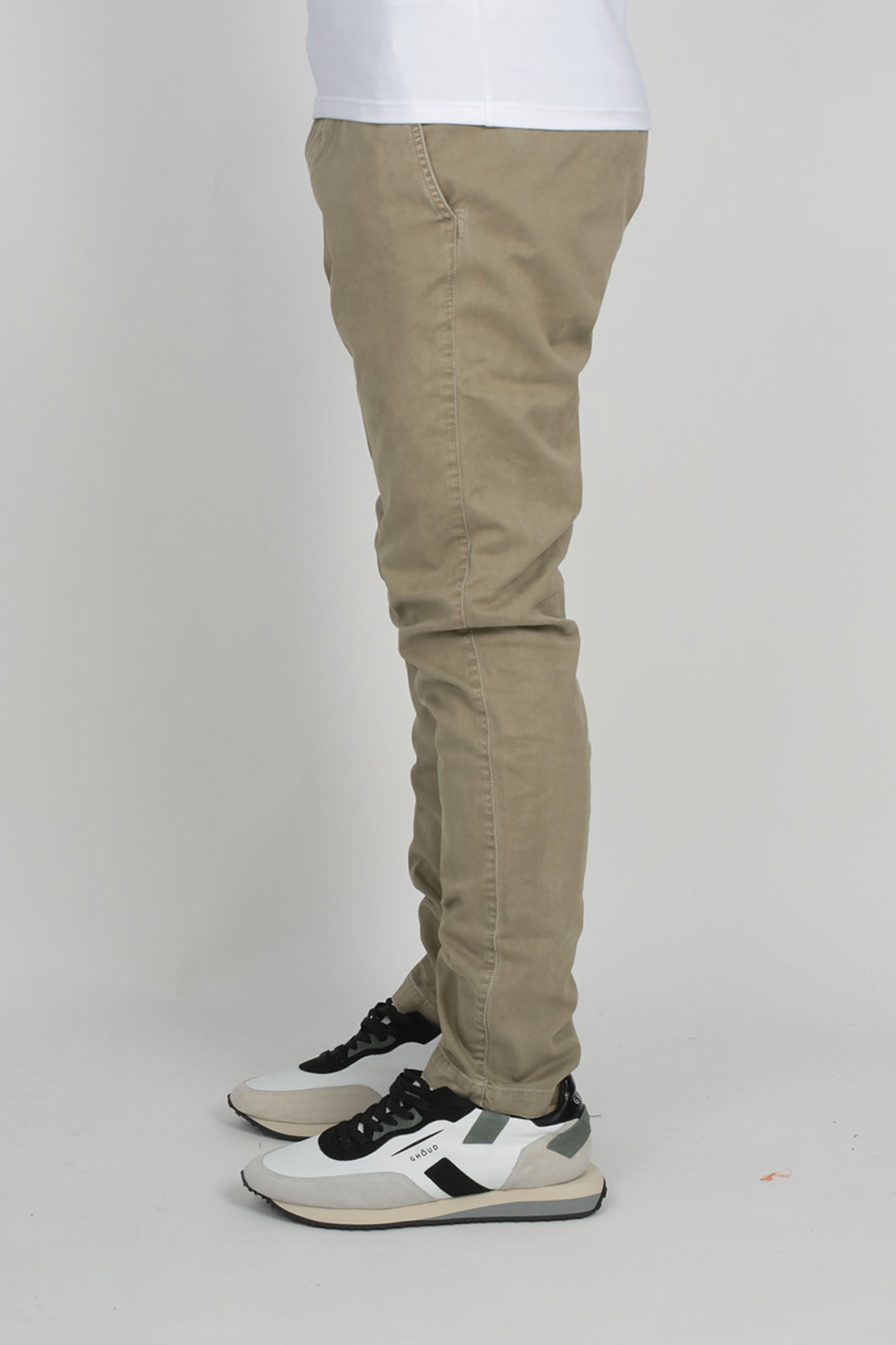 PANTALON STONE ISLAND SABLE 7115316L1-V0168