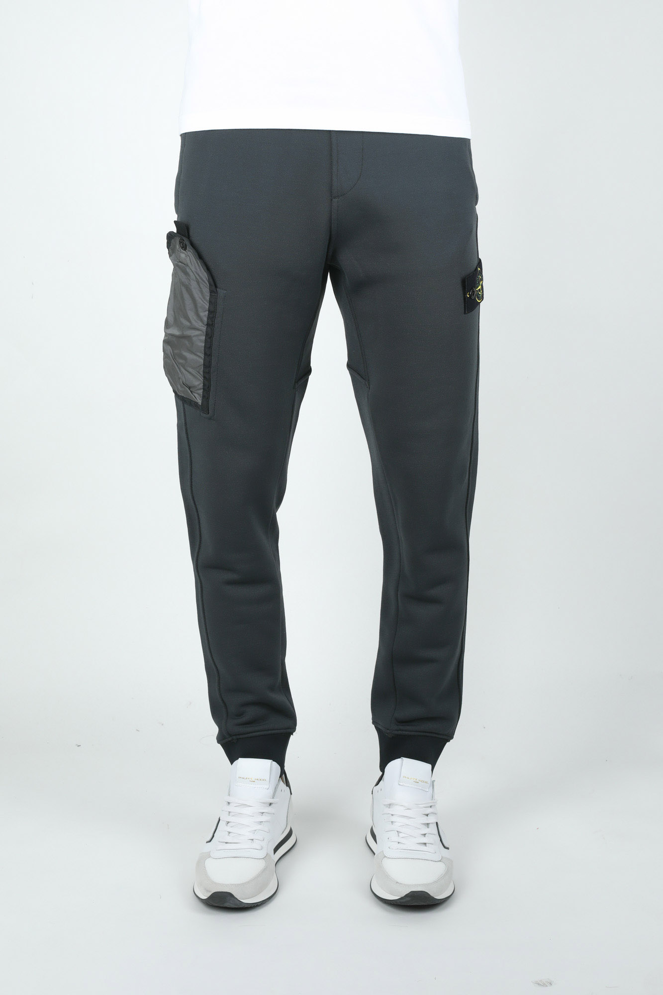PANTALON DE JOGGING STONE ISLAND FUMEE 711563946-V0067,PANTALON DE JOGGING STONE ISLAND FUMEE 711563946-V0067,PANTALON DE JOGGING STONE ISLAND FUMEE 711563946-V0067