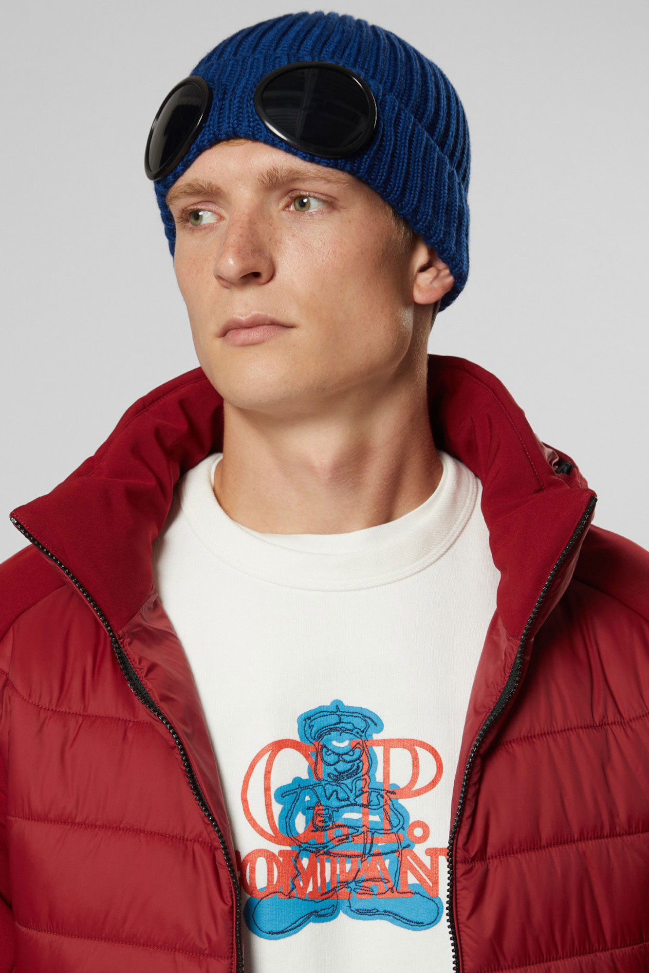 BONNET C.P. COMPANY BLEU ELECTRIQUE C213A-5509A-879