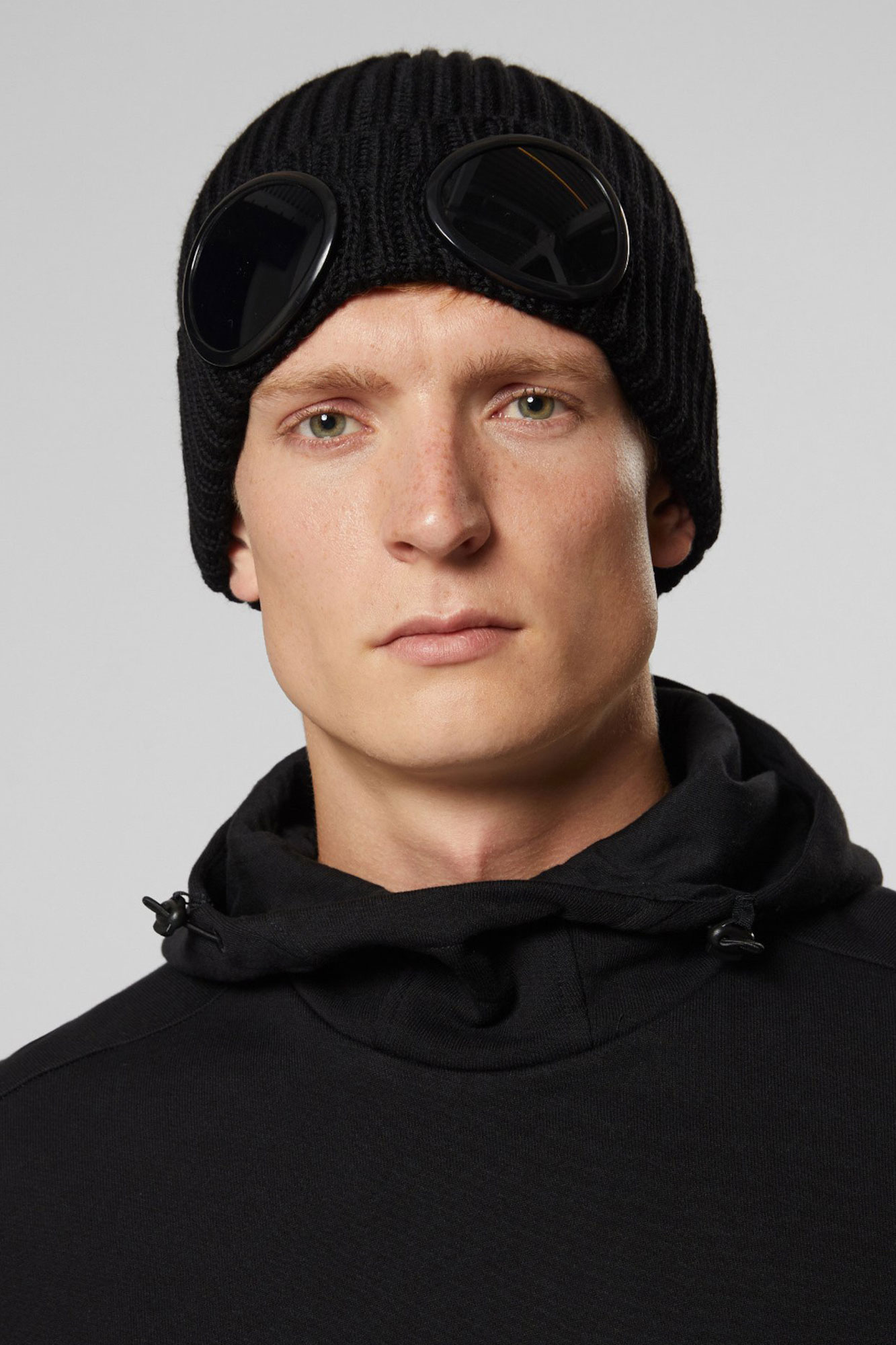 BONNET C.P. COMPANY NOIR C213A-5509A-999