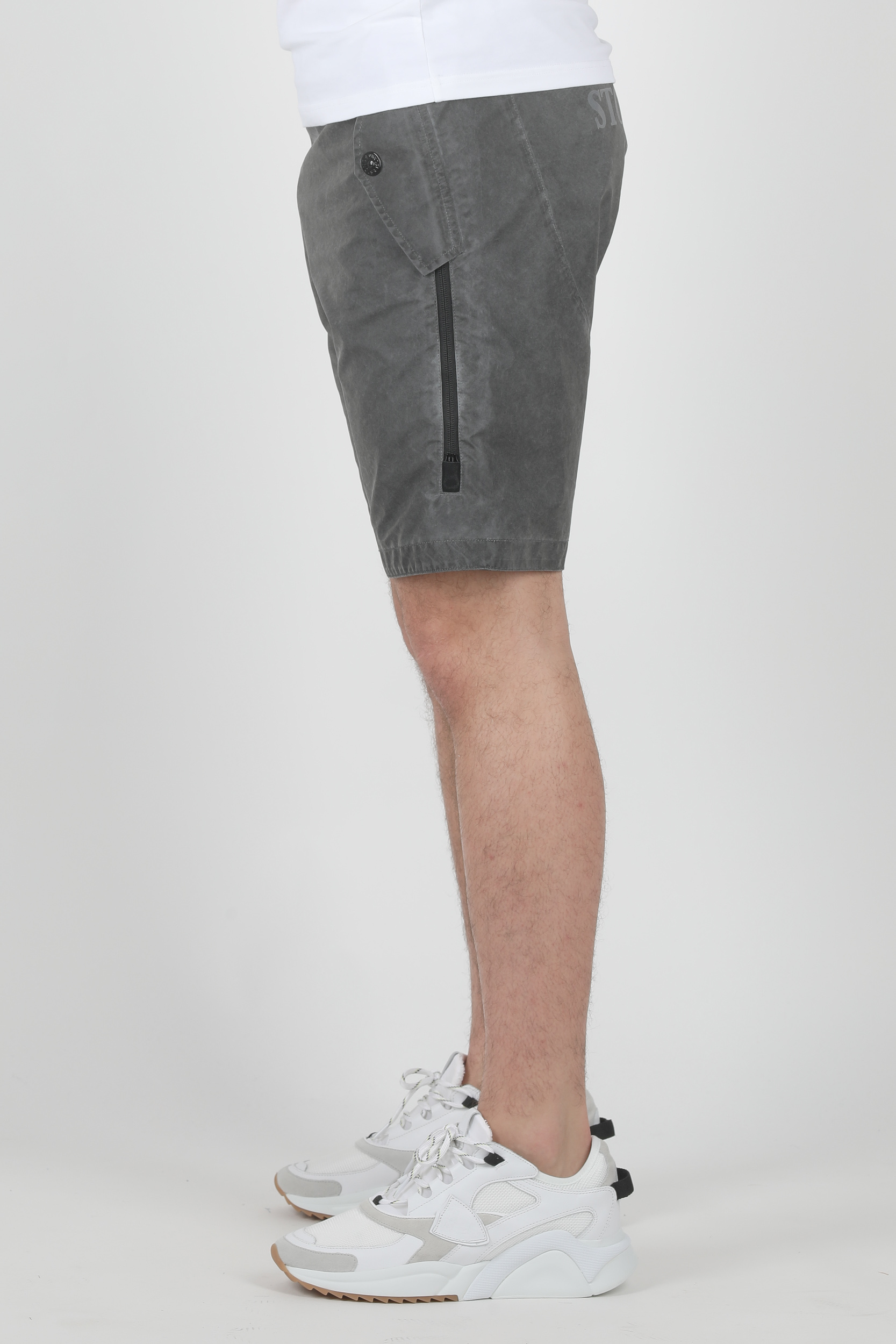 SHORT STONE ISLAND REFLECTIVE GRIS 7215L0299-V0060