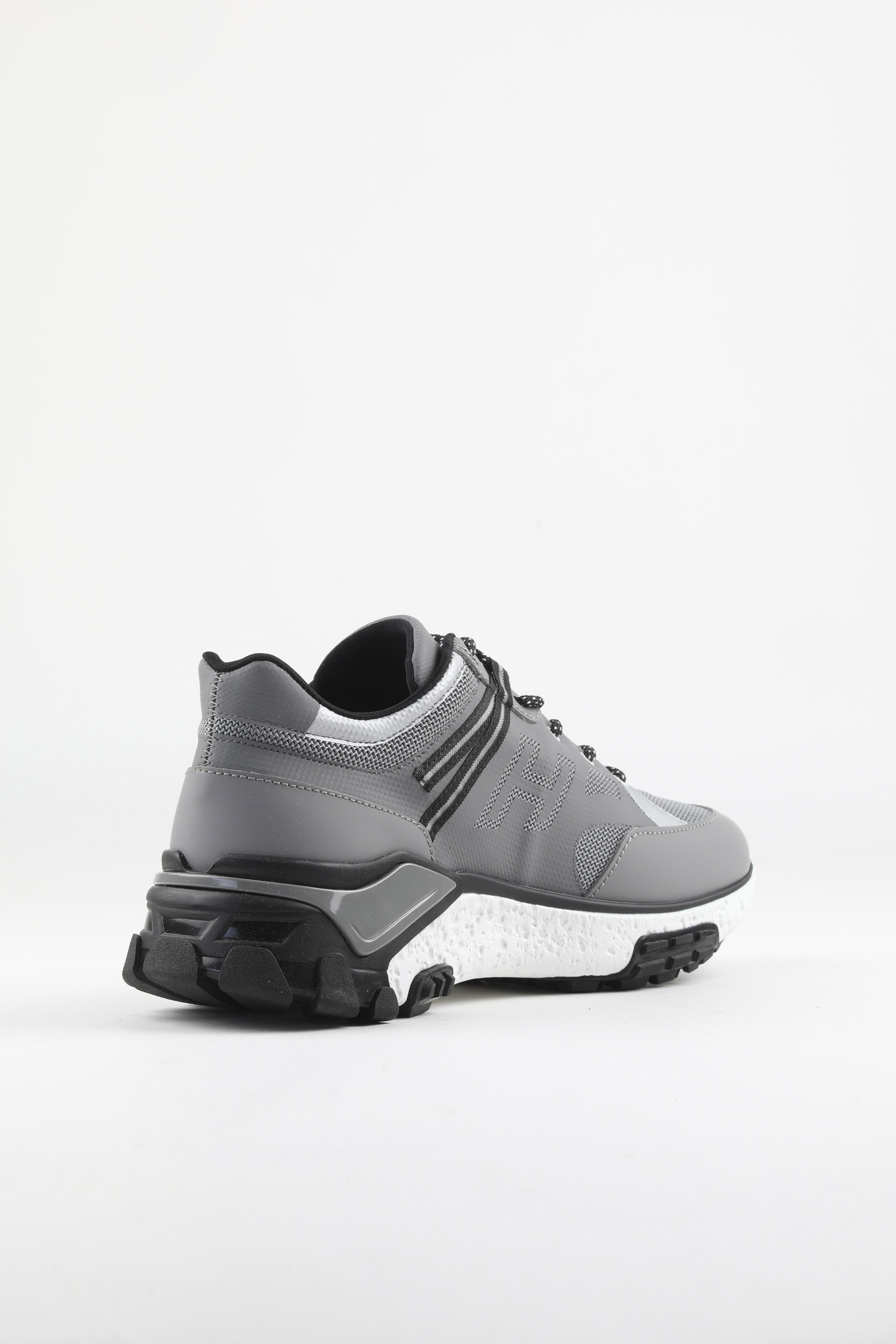 BASKETS HOGAN GRISES HXM4770-6B601