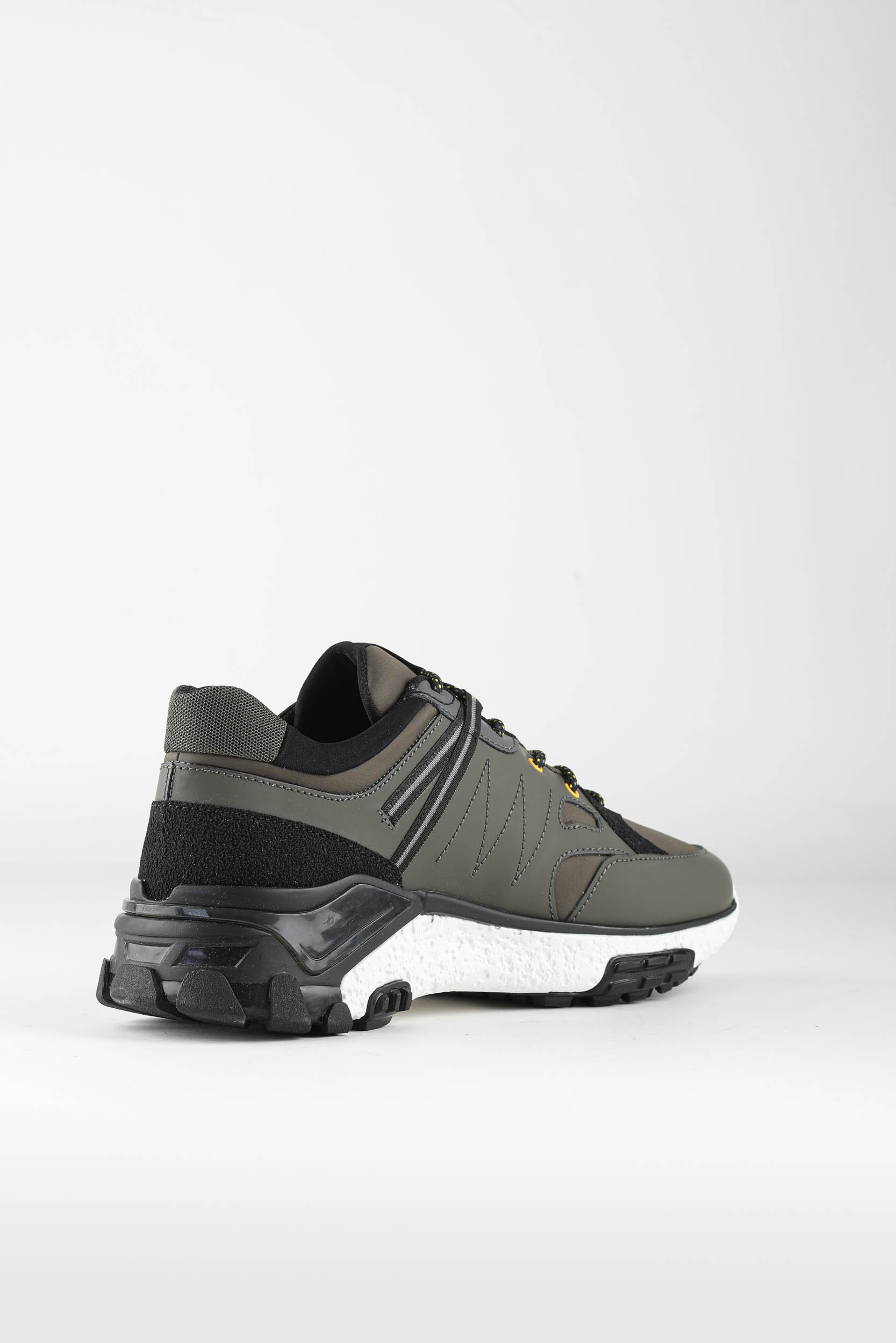 BASKETS HOGAN KAKI HXM4770CA-9741Z