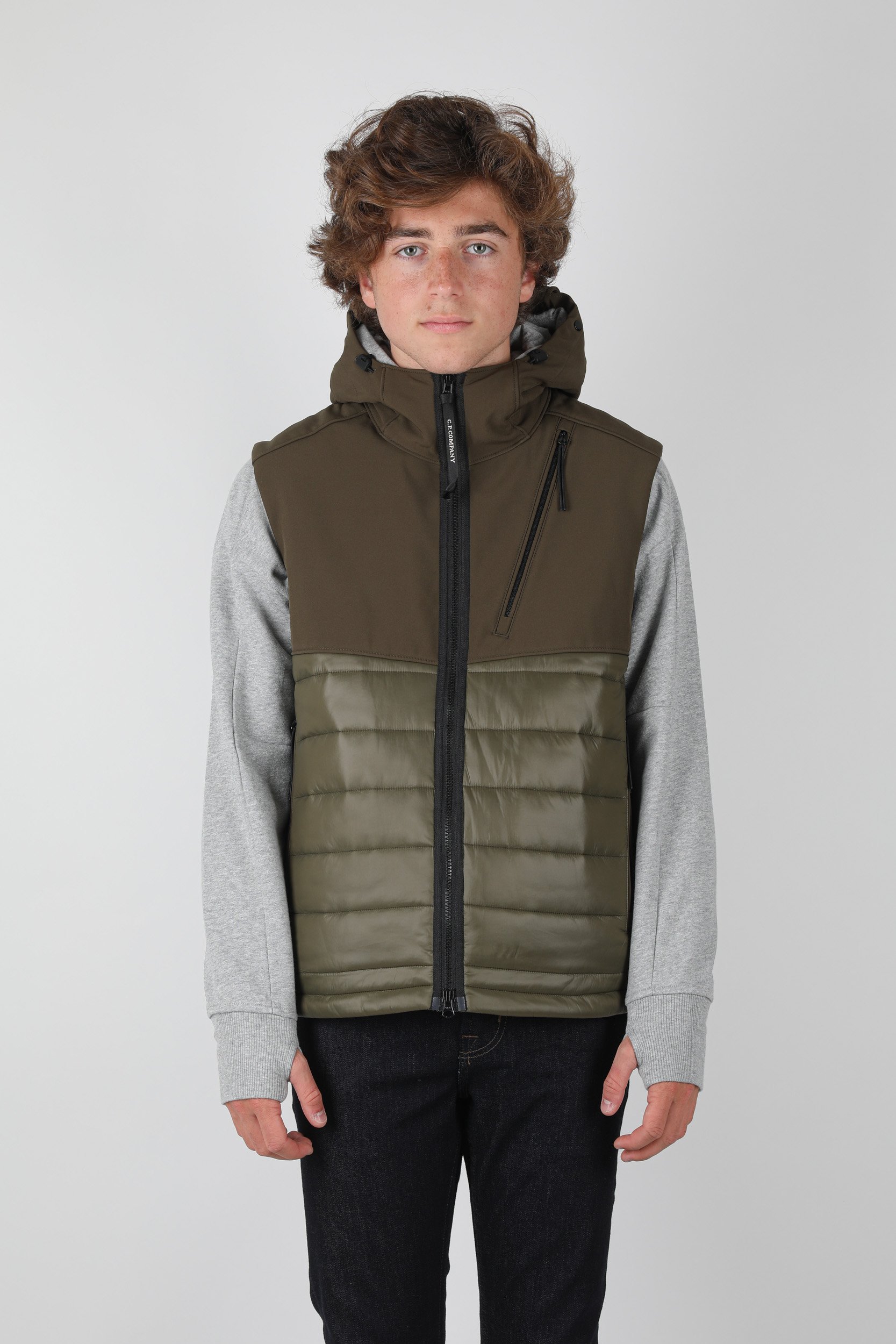 BLOUSON SANS MANCHES C.P COMPANY KAKI W050A-683,BLOUSON SANS MANCHES C.P COMPANY KAKI W050A-683,BLOUSON SANS MANCHES C.P COMPANY KAKI W050A-683