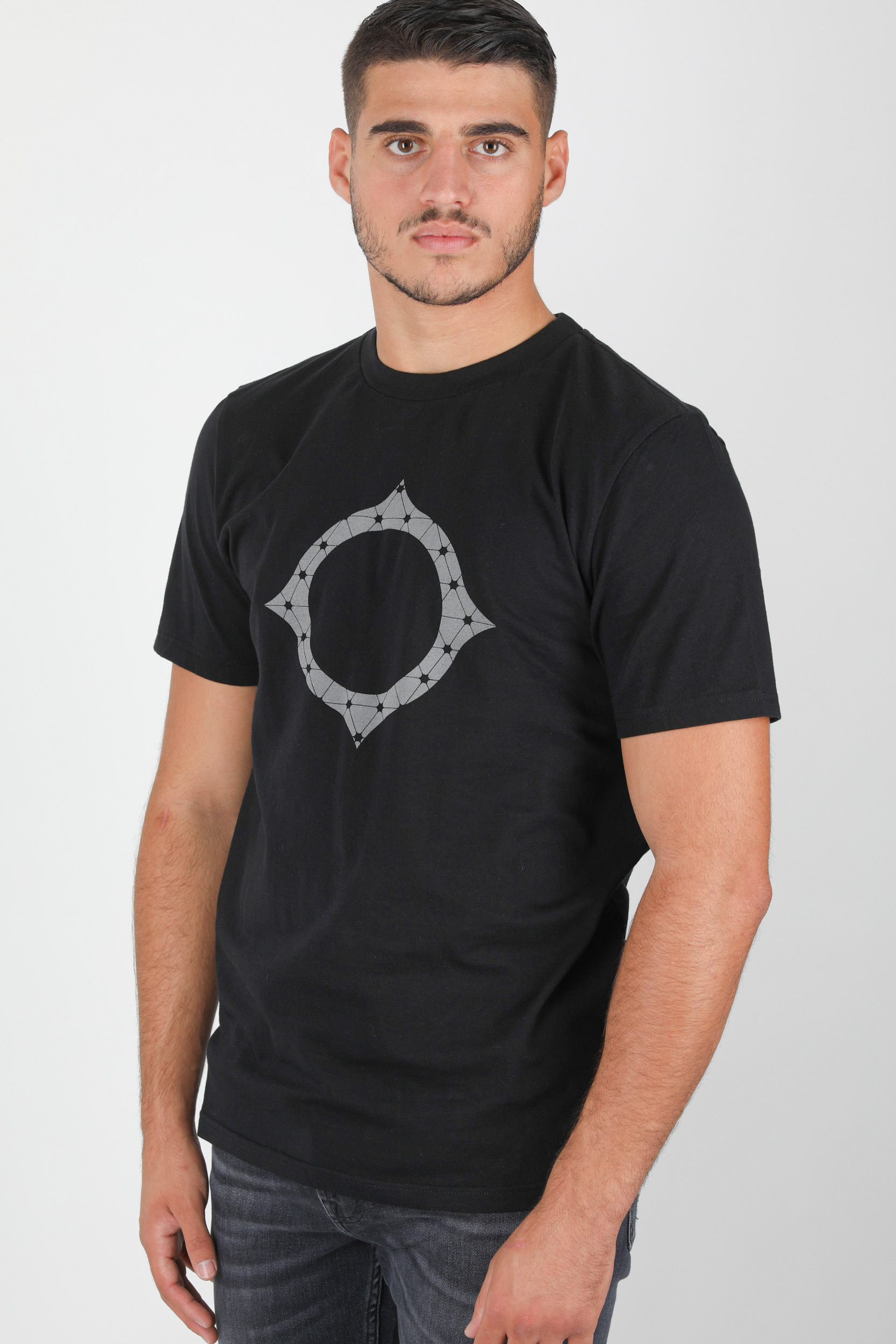 T-SHIRT MASTRUM NOIR 8356-M000