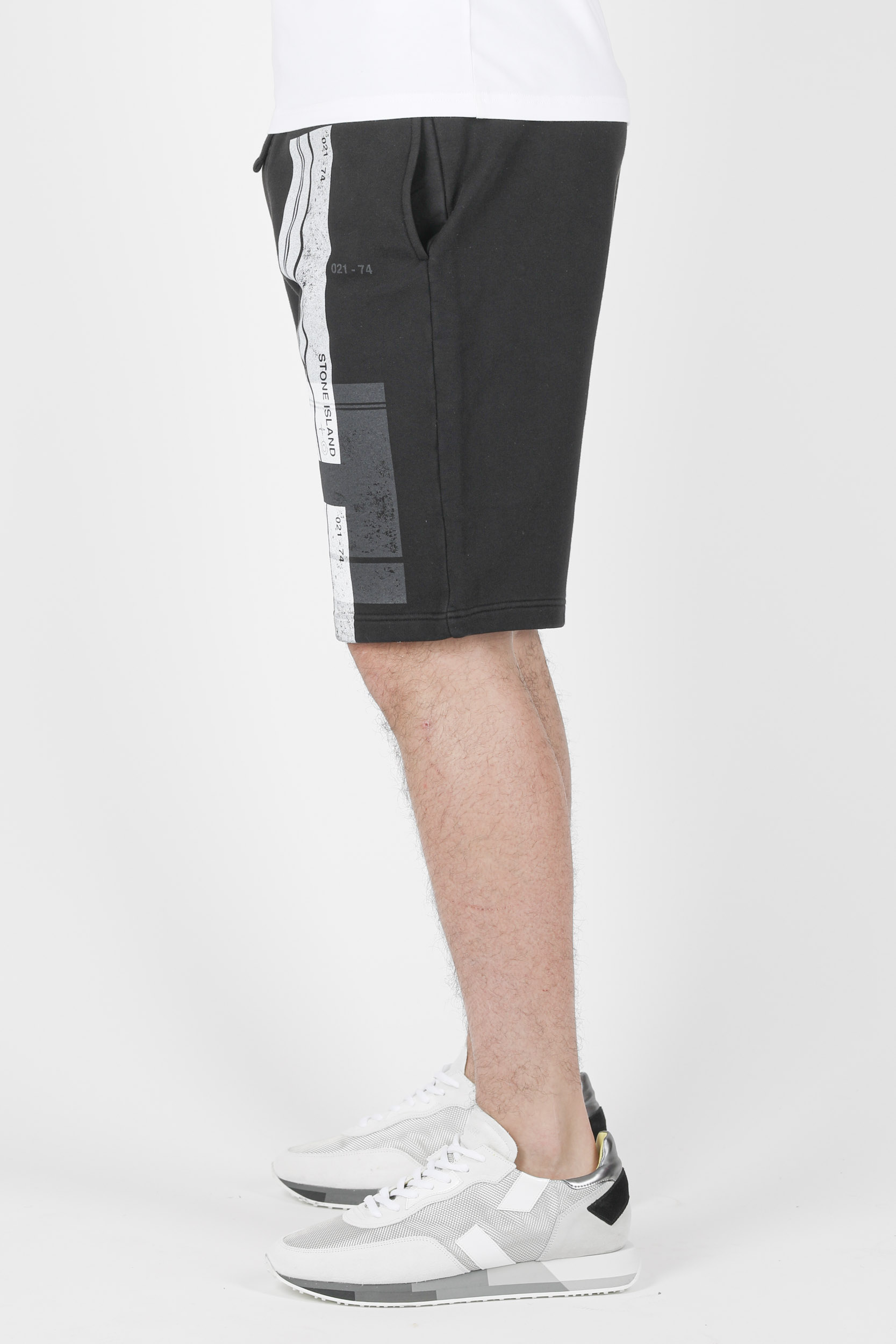 SHORT STONE ISLAND NOIR A IMPRIME 741566596-V0029