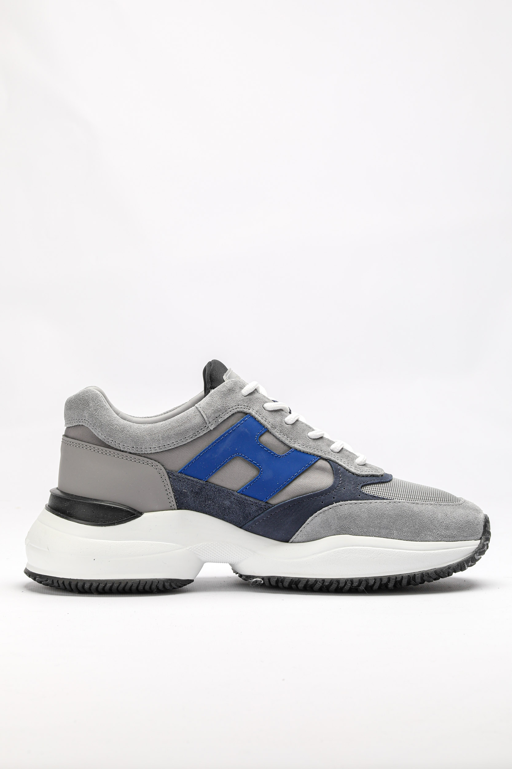BASKETS HOGAN GRISES ET BLEU HXM5450-S615L