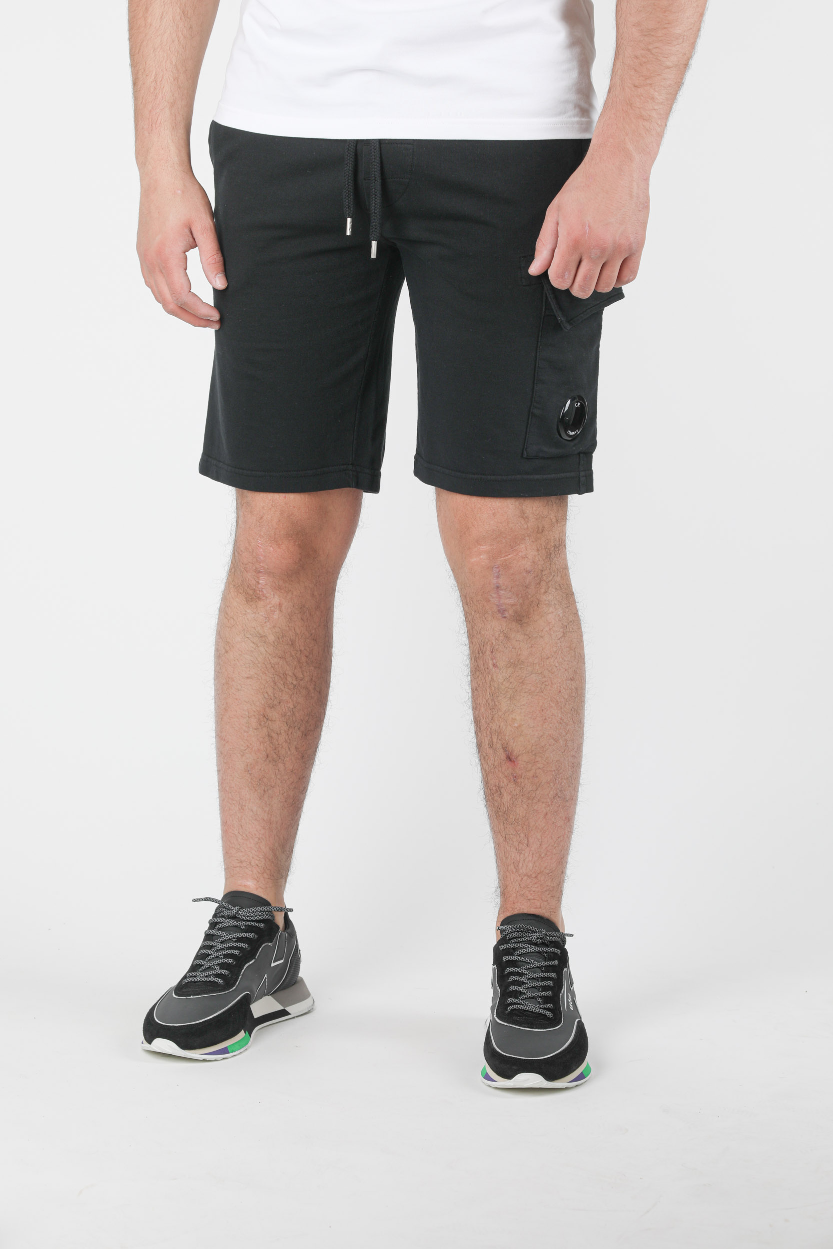SHORT C.P COMPANY NOIR B041A-999