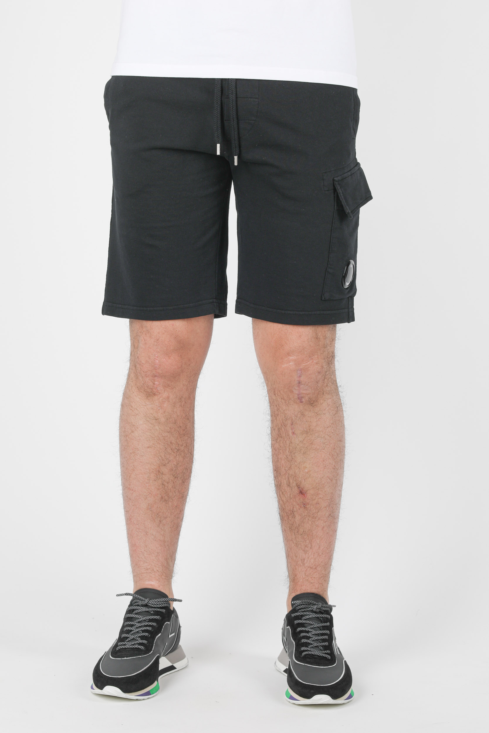 SHORT C.P COMPANY NOIR B041A-999