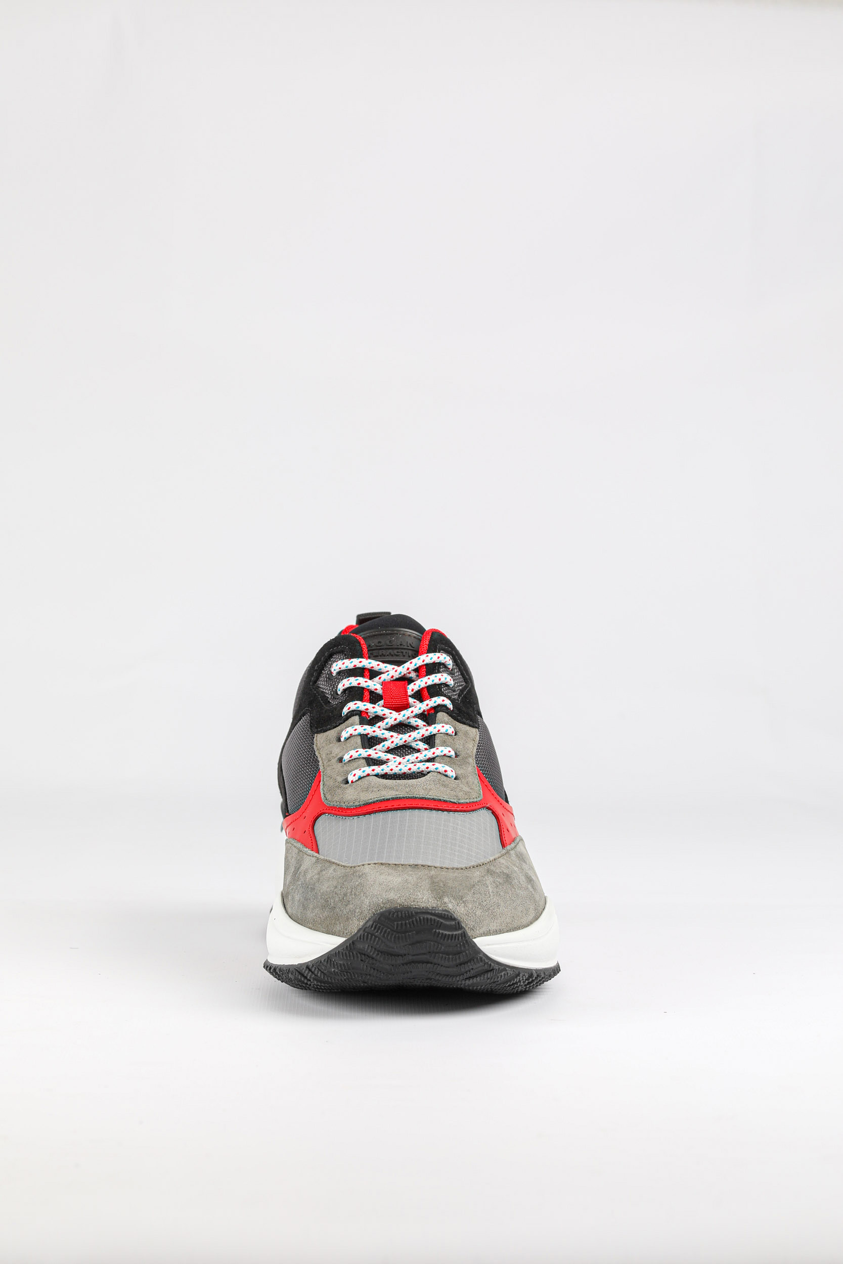 BASKETS HOGAN NOIR ET ROUGES HXM5450-G8410