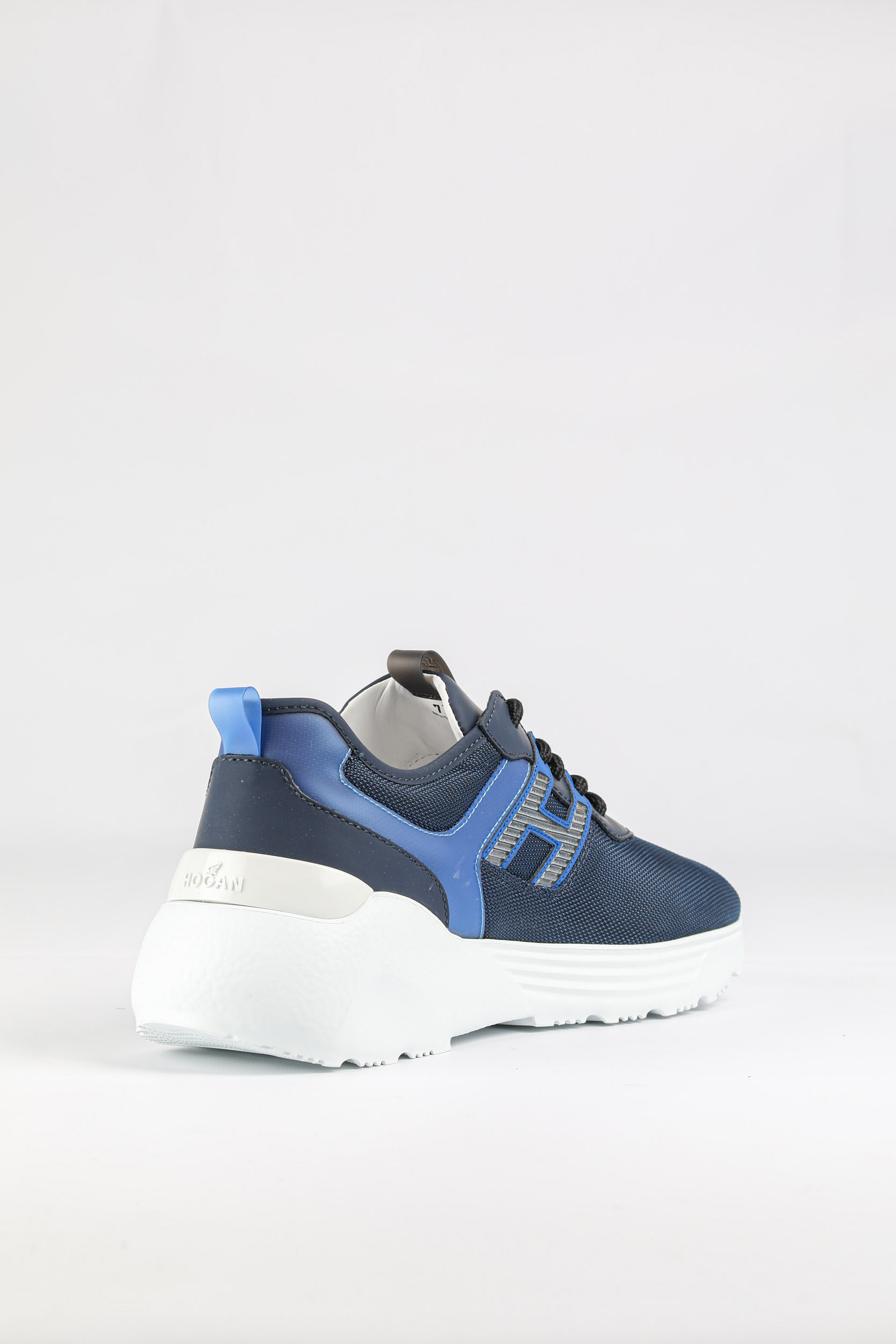 BASKETS HOGAN BLEU HXM4430BU-70PG91