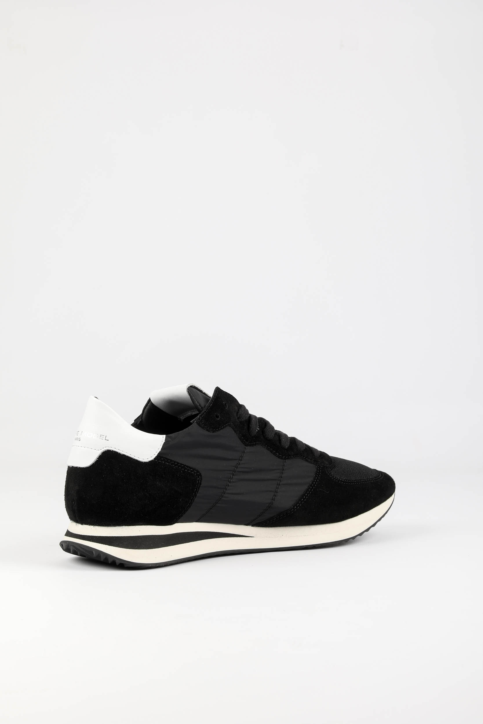 BASKETS PHILIPPE MODEL NOIR/BLANCHES TZLU-2109