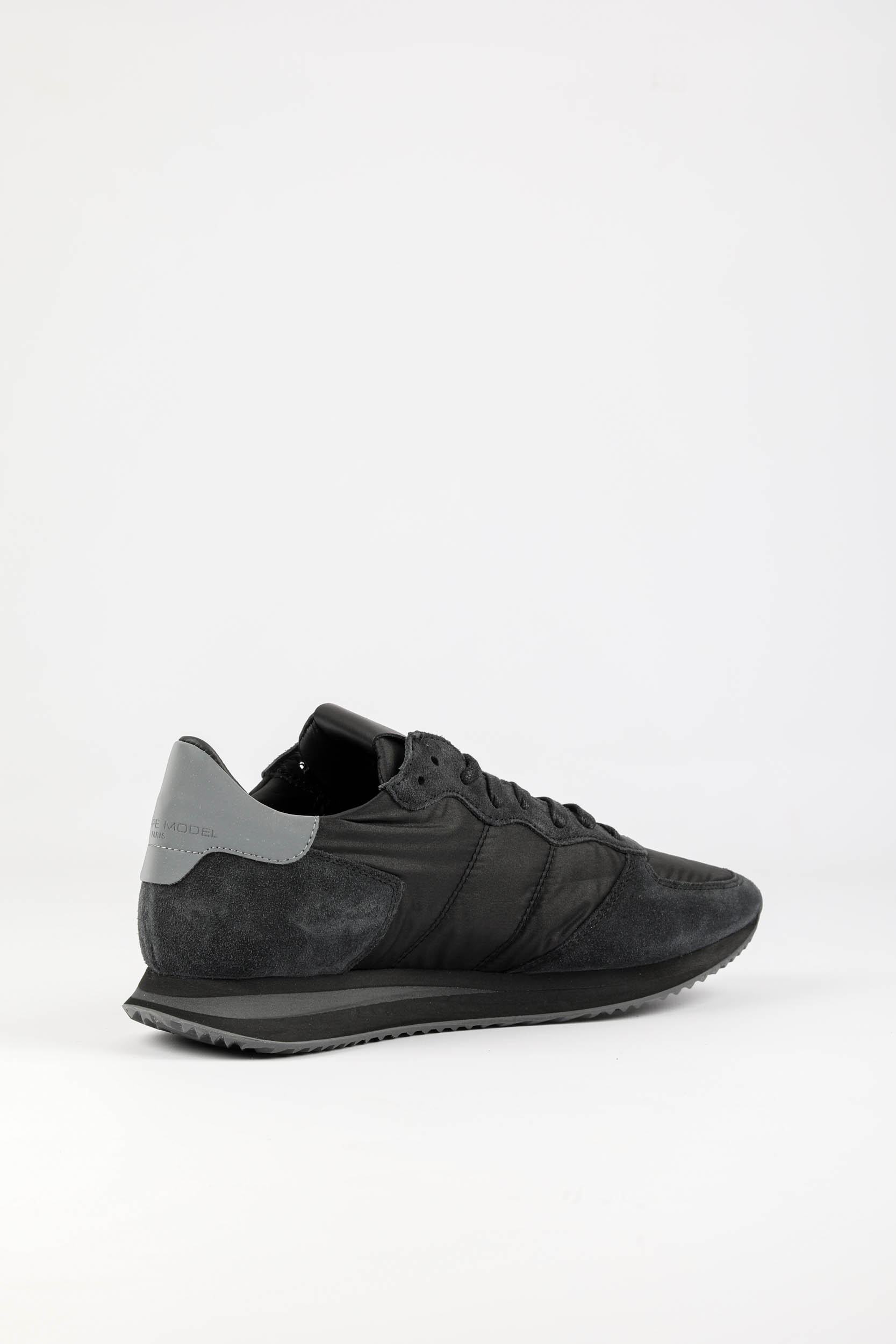 BASKETS PHILIPPE MODEL RUNNING BLACK TZLU-WIV2