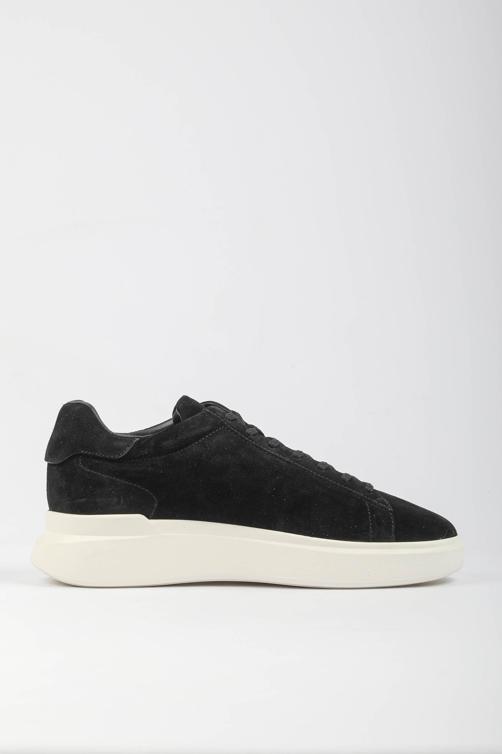 BASKETS HOGAN NOIR EN DAIM HXM5800-L601A