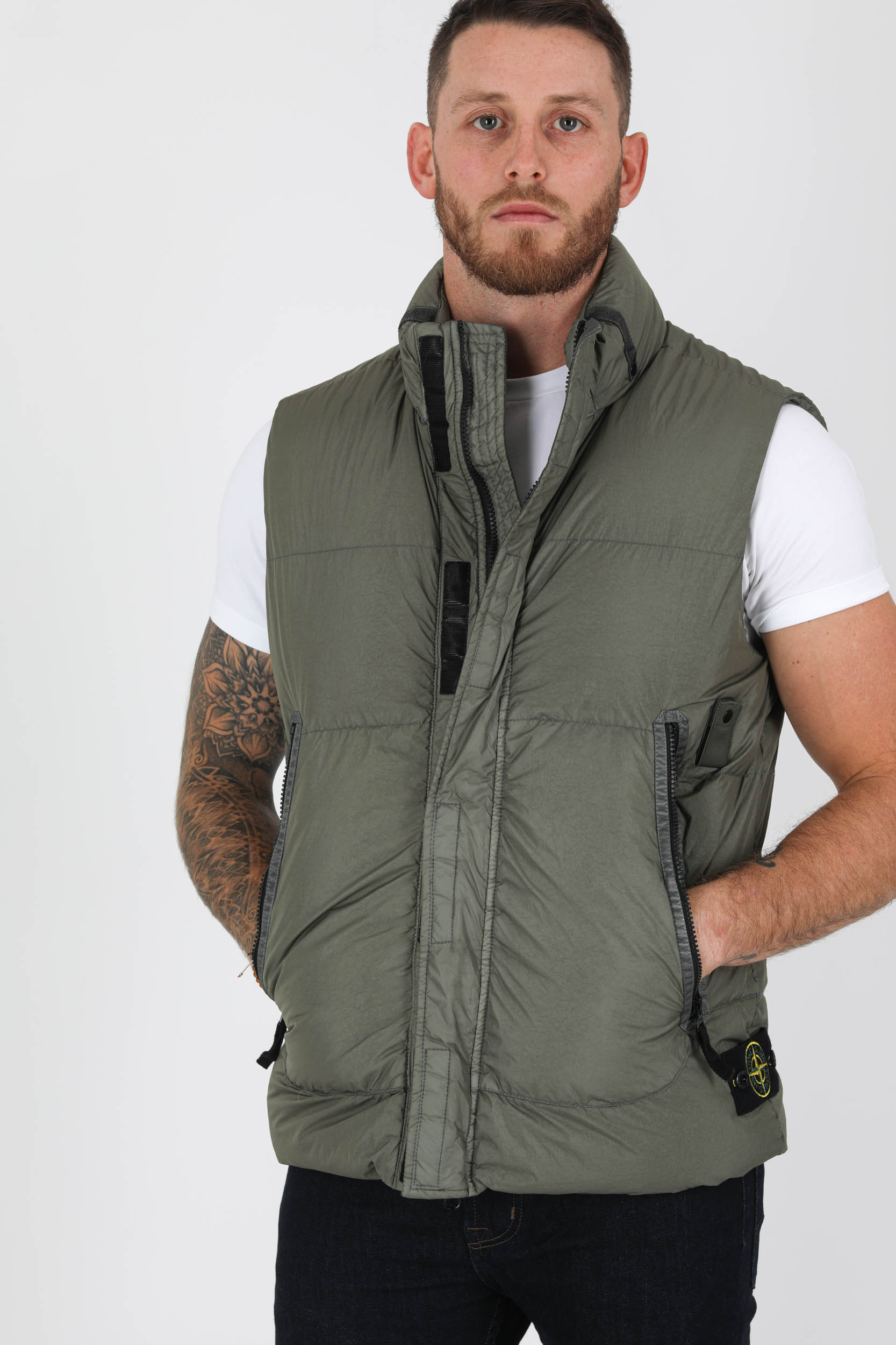 DOUDUONE SANS MANCHES STONE ISLAND KAKI 7515G0123-V0055