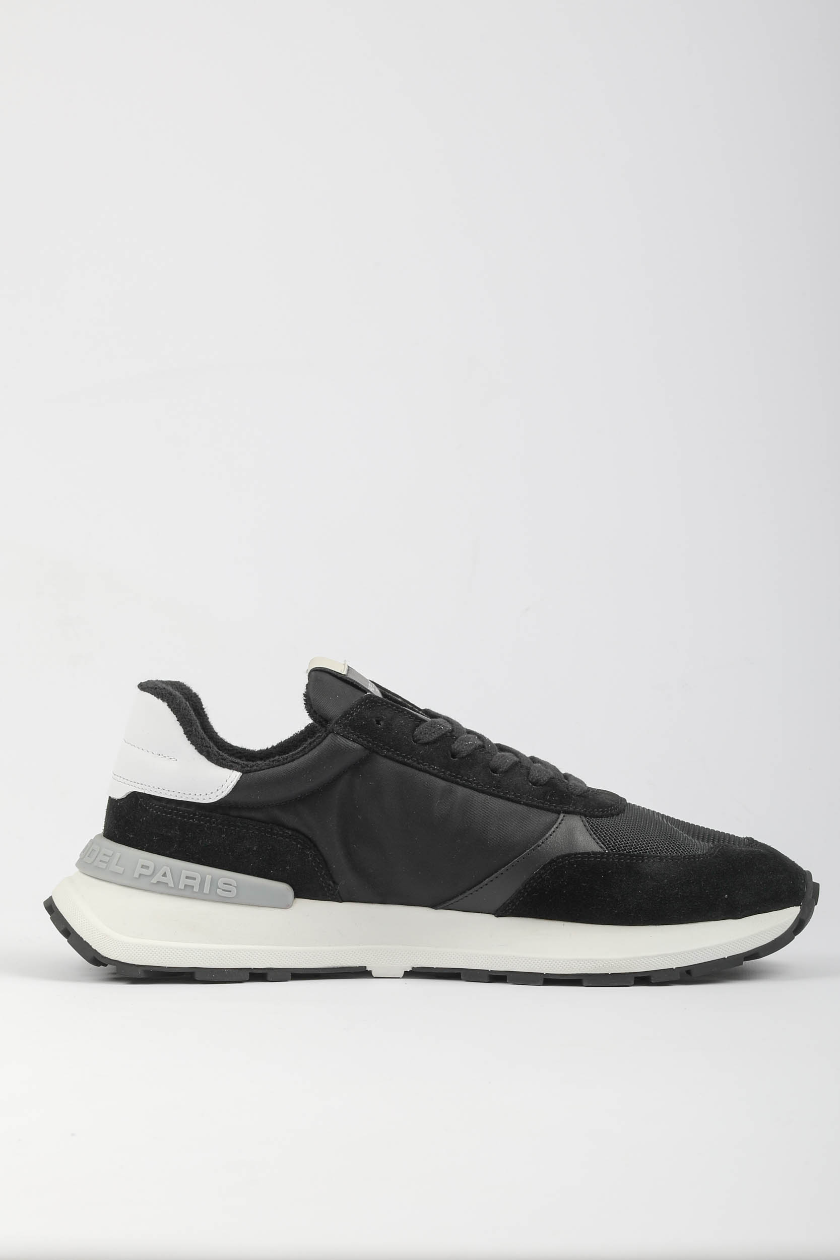 BASKETS PHILIPPE MODEL NOIR ATLU-W001