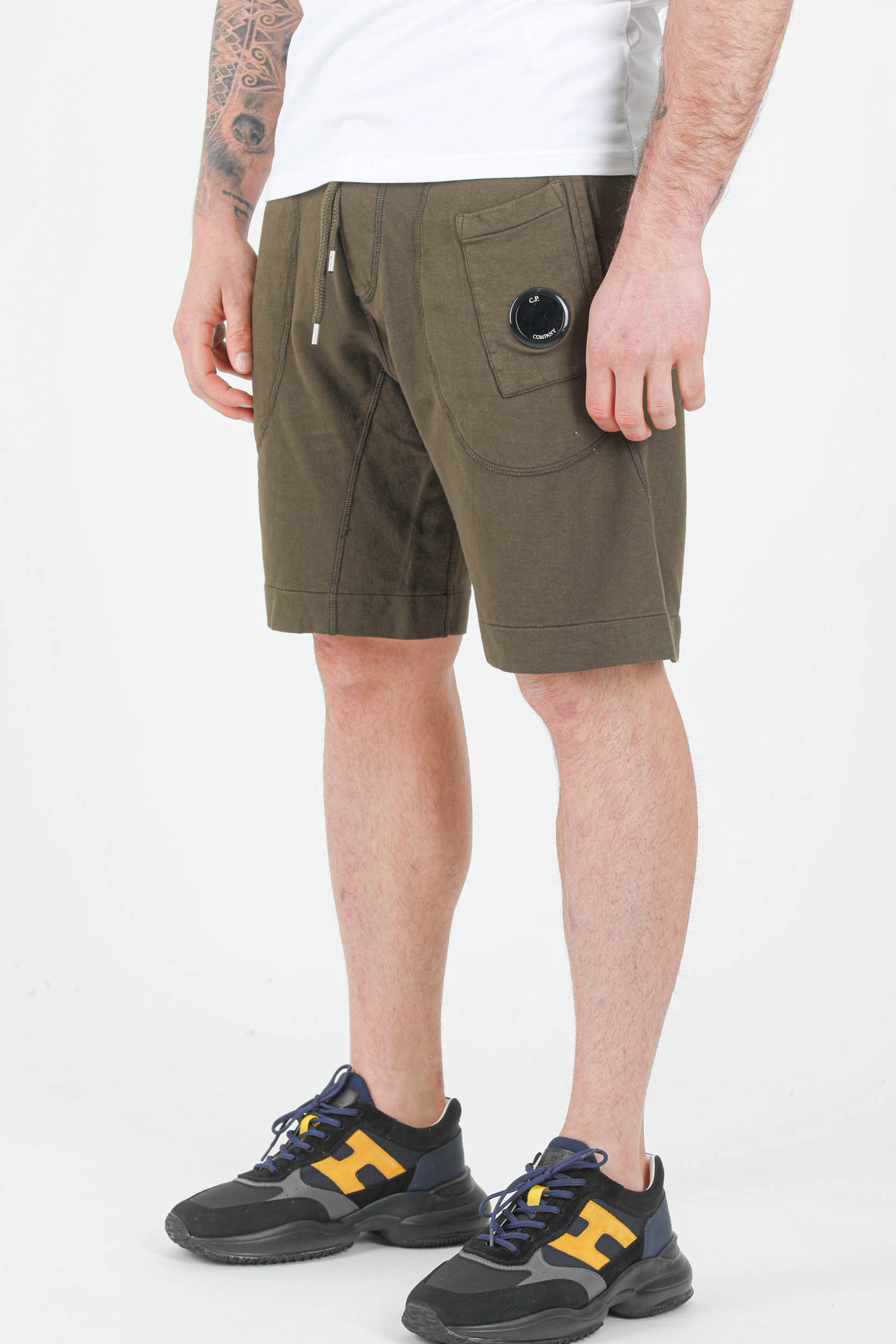 SHORT MOLLETON C.P COMPANY KAKI B020A-683