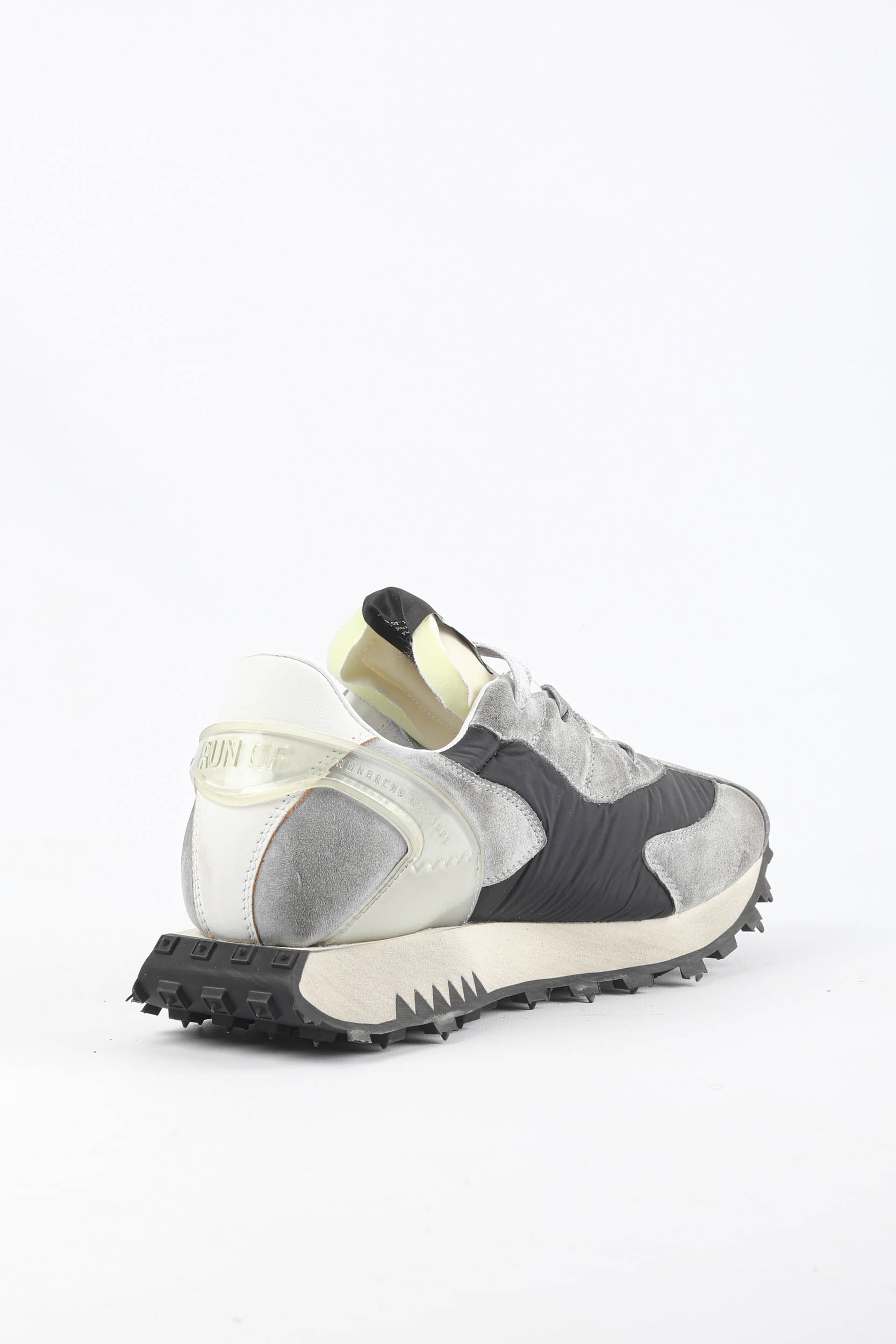 BASKETS RUN OF GRISES/NOIR 40039-CARBONIFERA