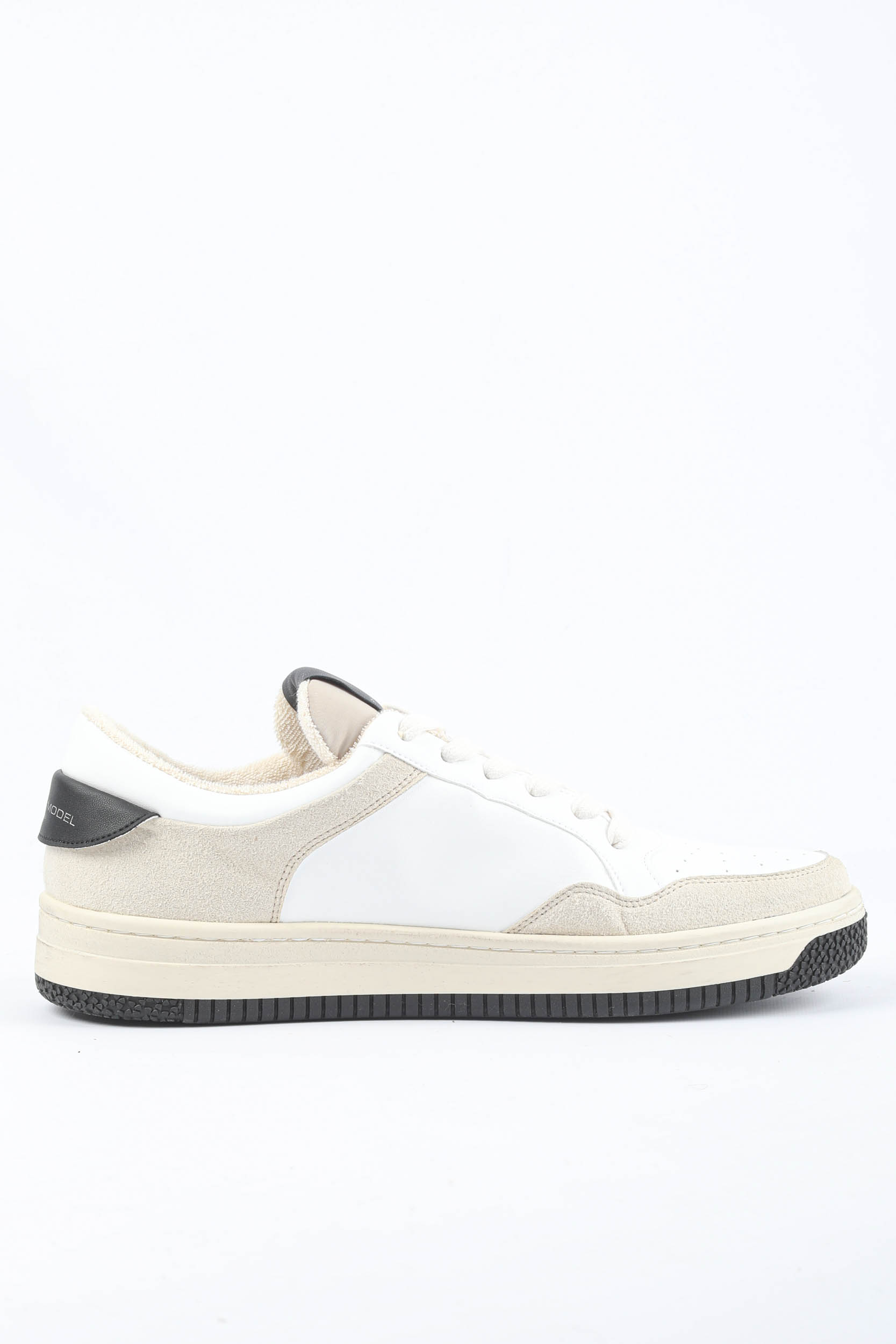 BASKETS PHILIPPE MODEL LYON BLANCHES/NOIR LYLU-CX03