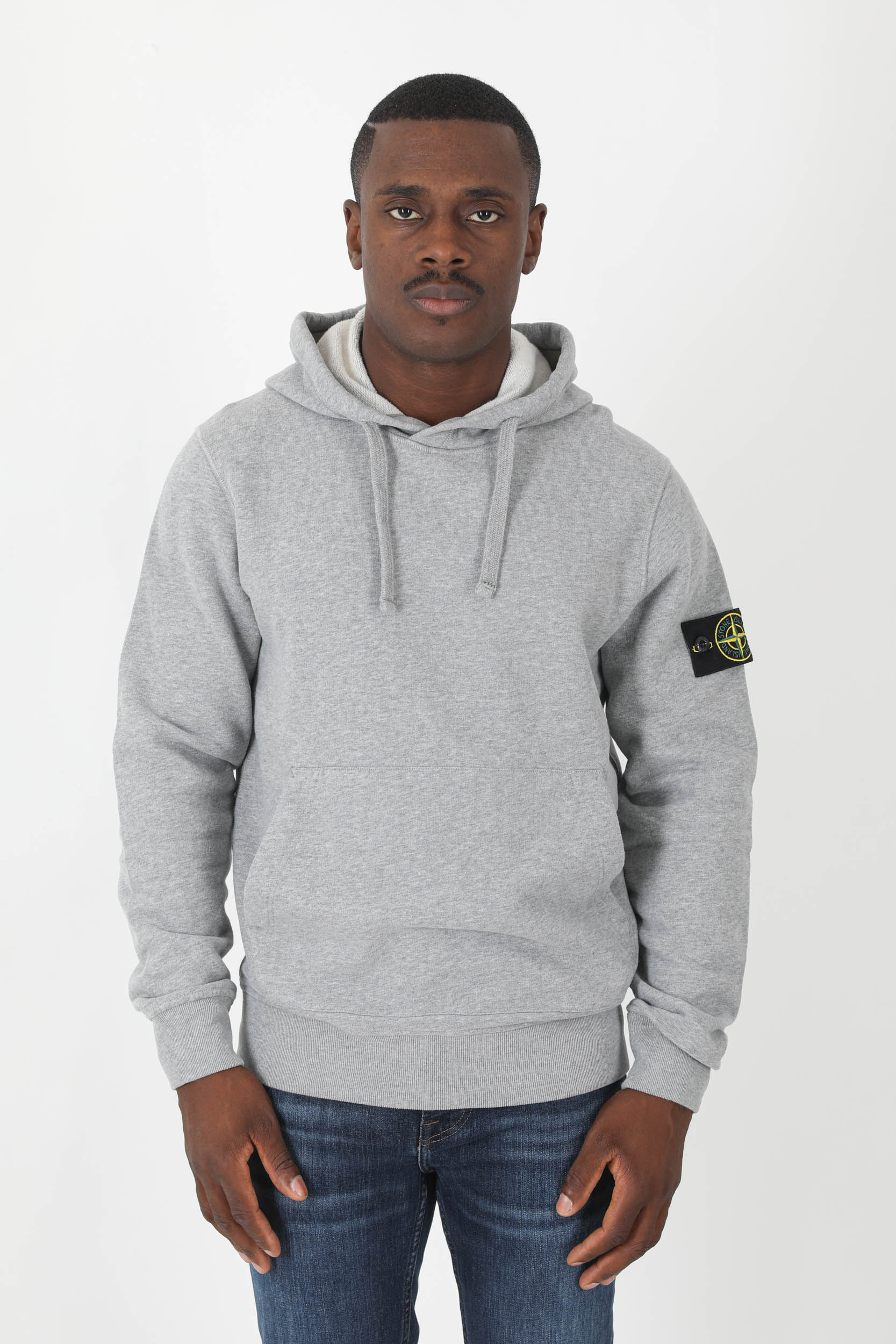 SWEAT A CAPUCHE STONE ISLAND GRIS 771564120-V0M64