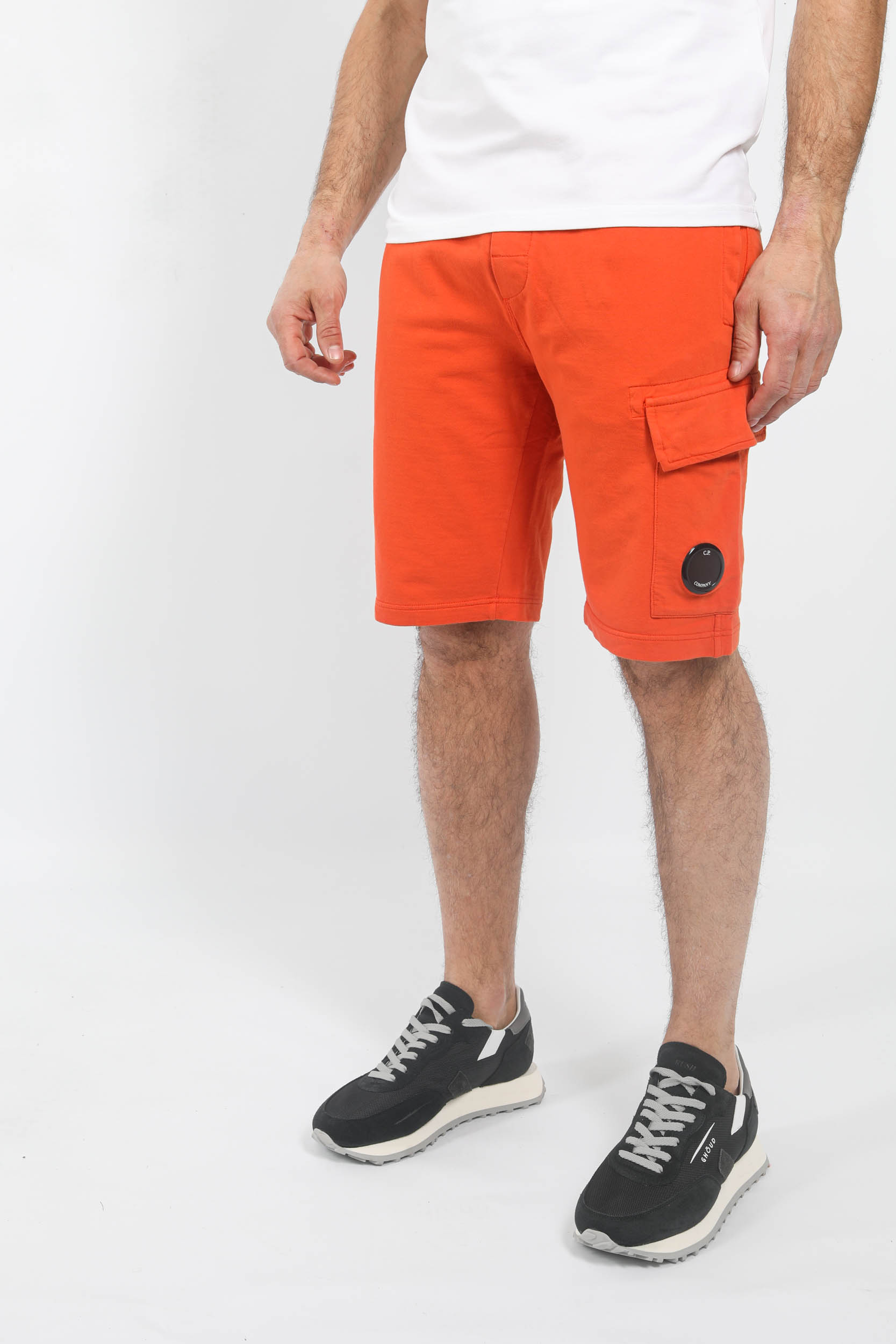 SHORT C.P COMPANY POCHE ORANGE B021A-439