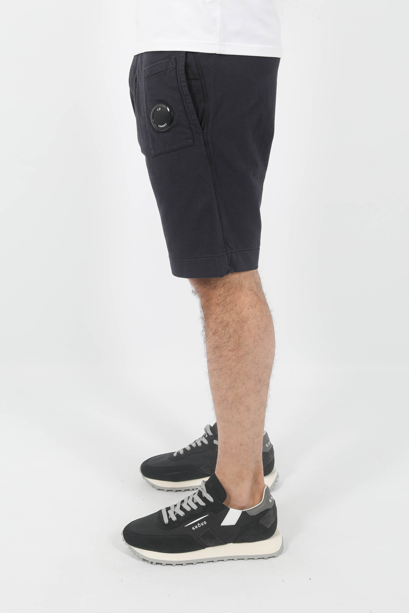 SHORT C.P COMPANY NOIR B134A-999