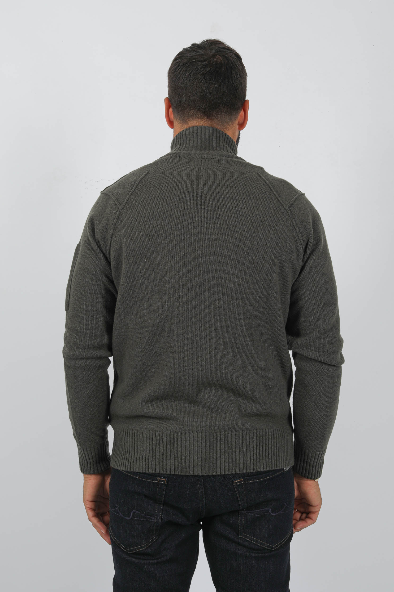 PULL C.P COMPANY ZIPPE LAINE KAKI N402A-670