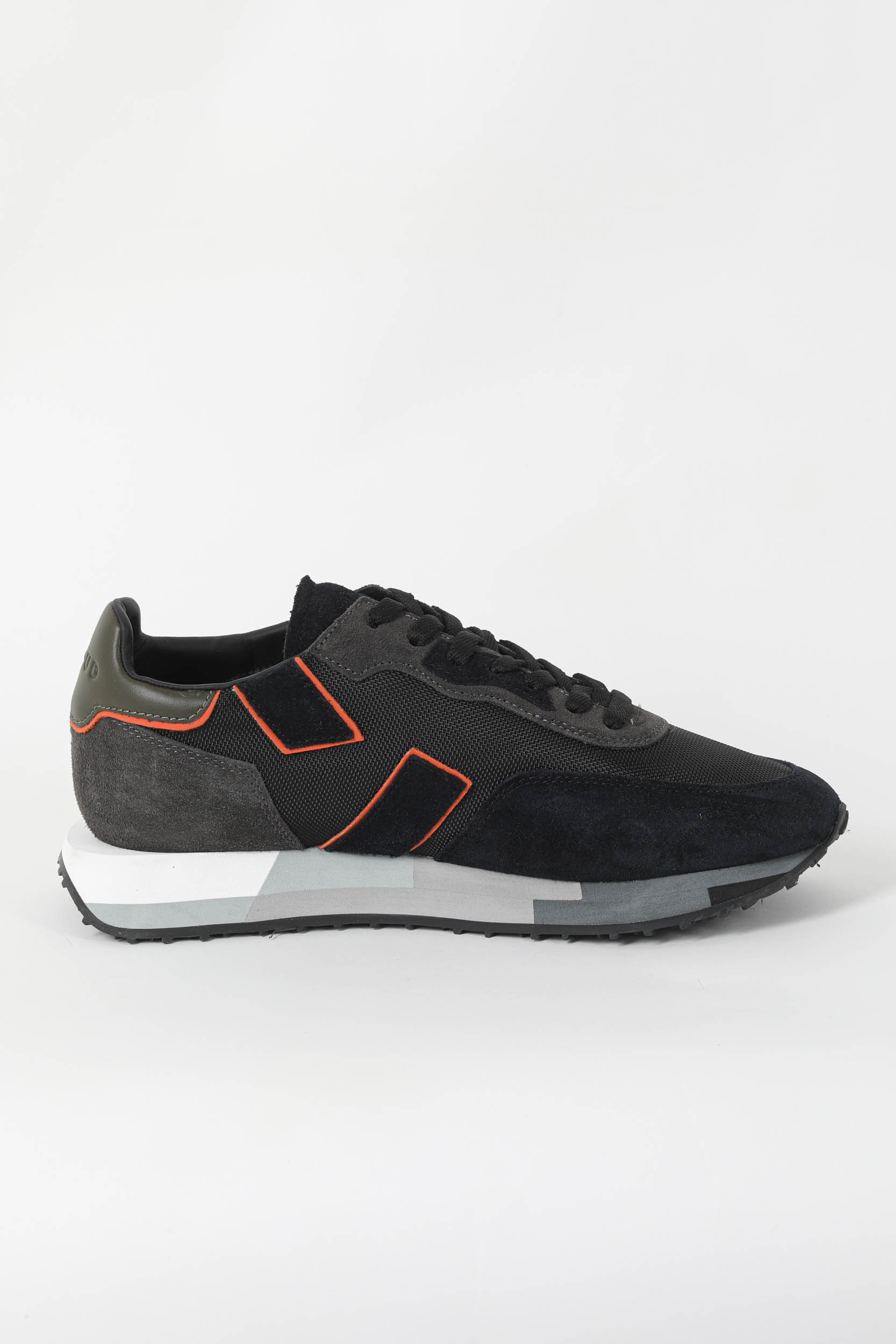 BASKETS GHOUD NOIR/ORANGE RMLM-MU85