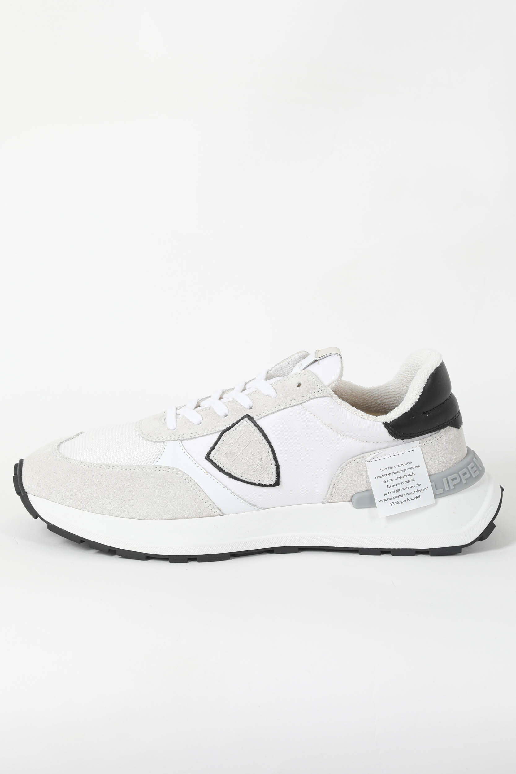 BASKETS PHILIPPE MODEL ANTIBE BLANCHES ATLU-W002