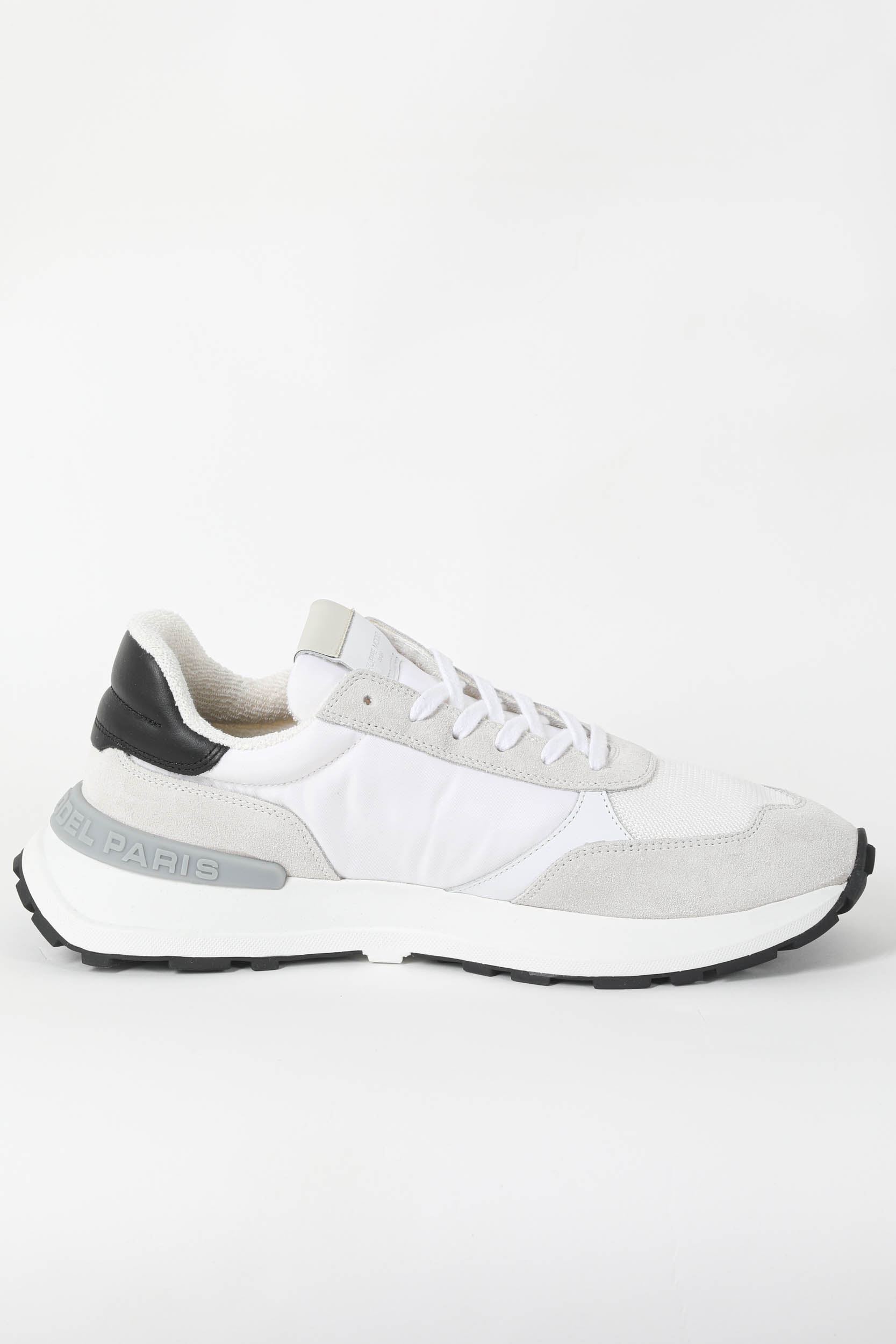 BASKETS PHILIPPE MODEL ANTIBE BLANCHES ATLU-W002