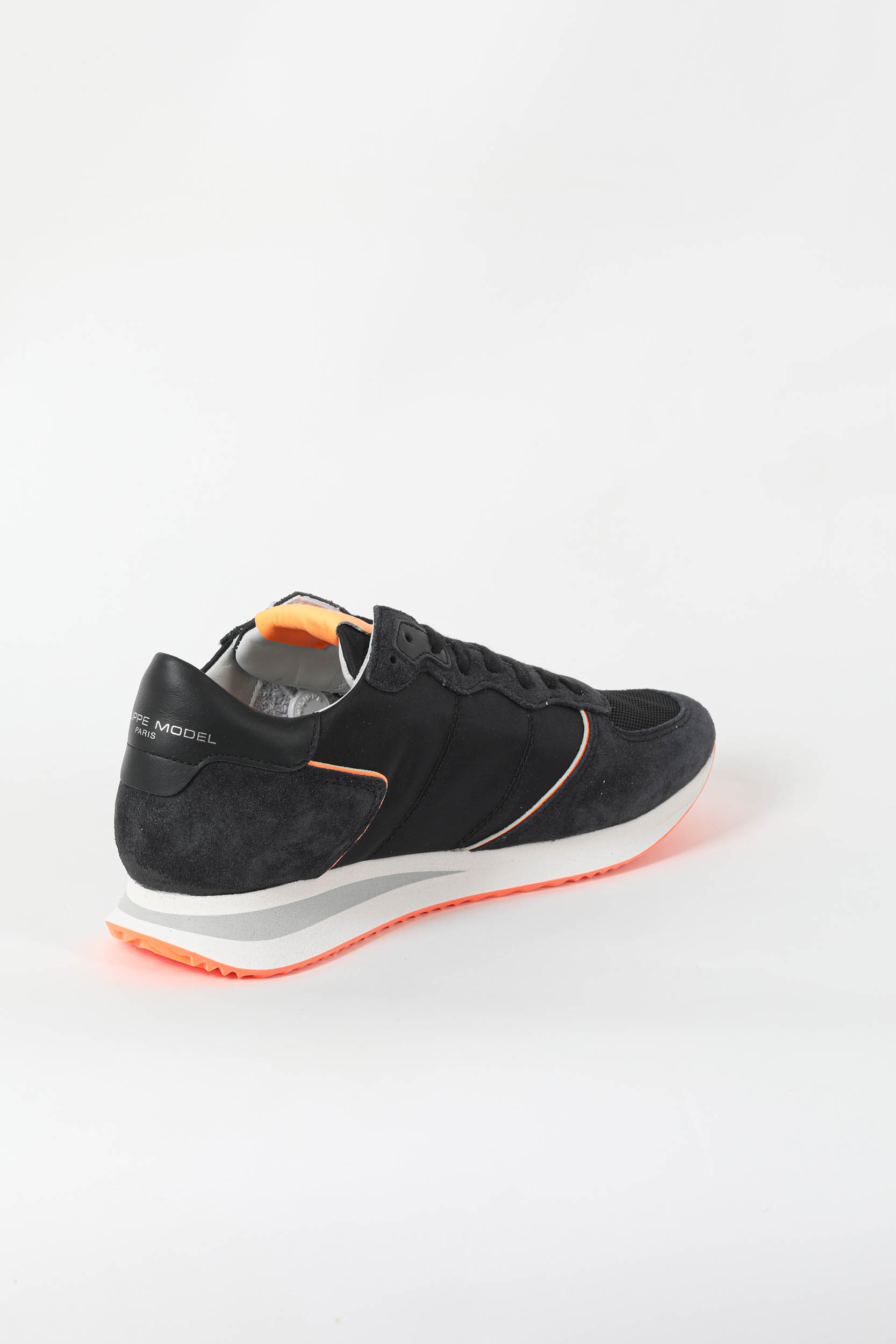 BASKETS PHILIPPE MODEL TRPX NOIR AND ORANGE TZLU-WN50