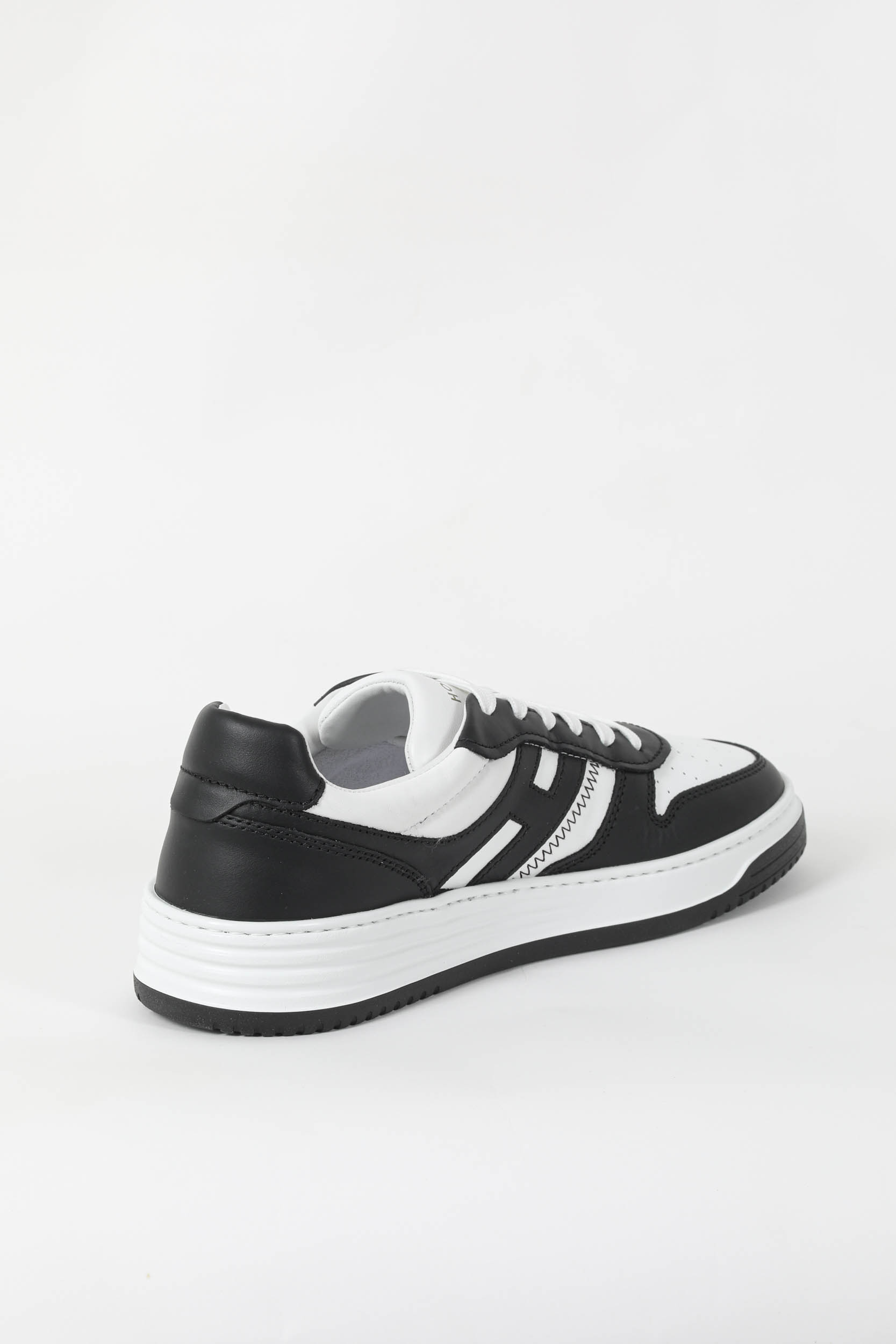 BASKETS HOGAN H630 BLANC/NOIR HXM6300-3700