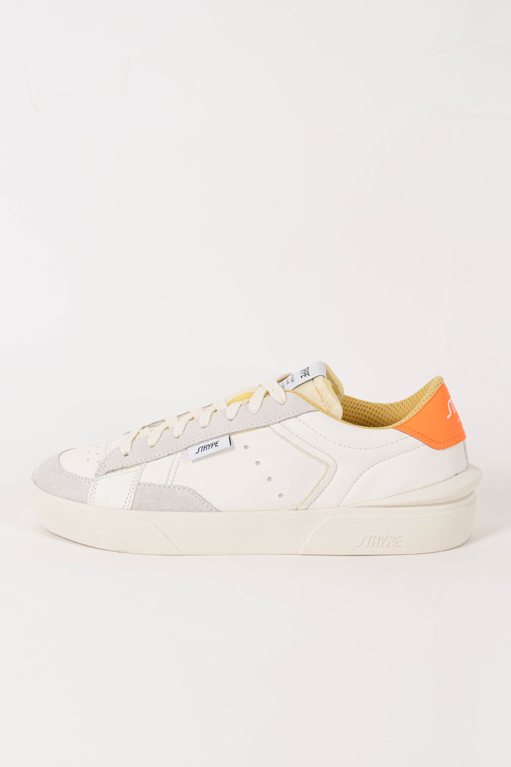 BASKETS STRYPE BLANCHES/ORANGES ST4001-ORF